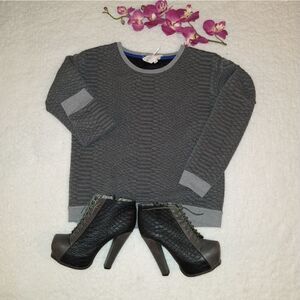 Two by Vince Camuto Snake Imprint Sweatshirt